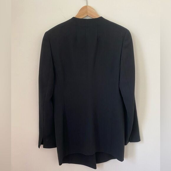 SOLD! AKRIS Black Lightweight Wool Blazer - Picture 4 of 12